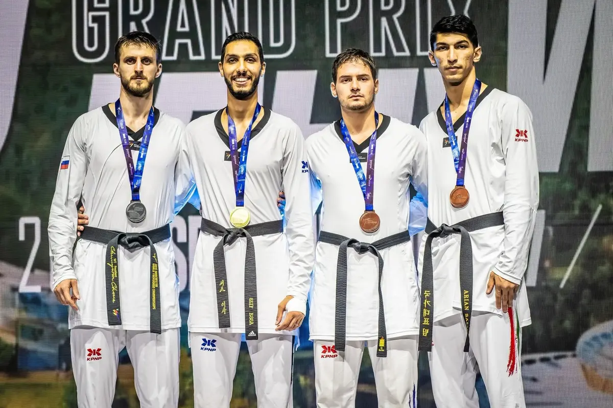الأولى في تاريخ مصر.. سيف عيسى يحصد الميدالية الذهبية لبطولة الجائزة الكبرى بالتايكوندو 